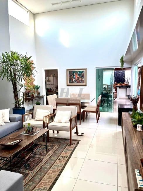 Casa para vender no Distrito Industrial image 1