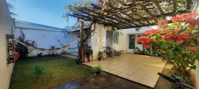 Casa para vender no Jardim Holanda image 1
