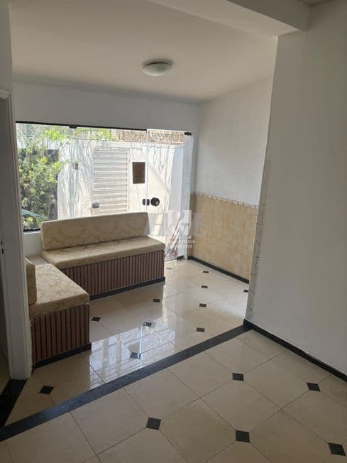 Sala para alugar no Lidice image 1