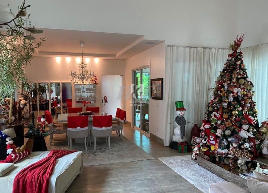 Casa em condomínio para vender no Jardim Karaiba image 1