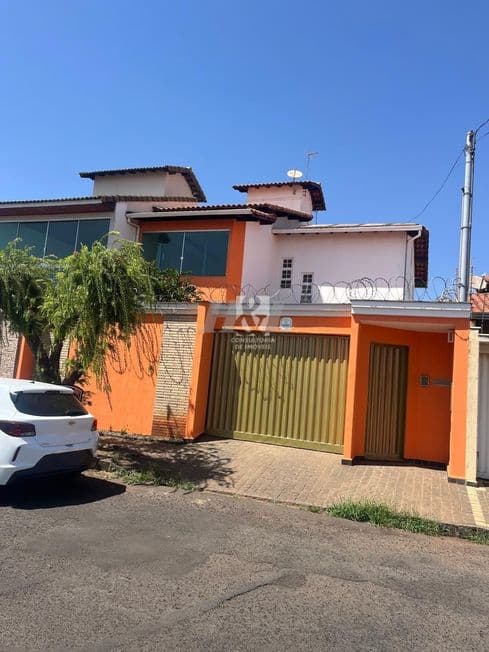 Casa para vender no Planalto image 1