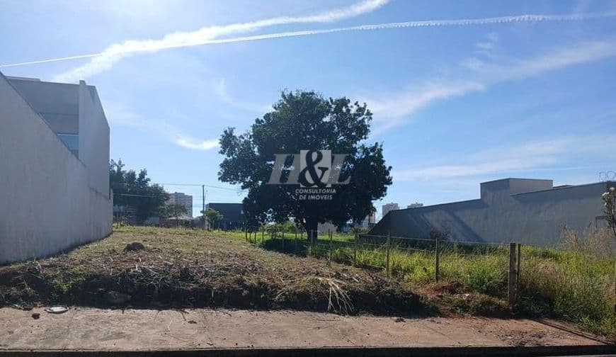 Terreno para vender no Shopping Park image 1